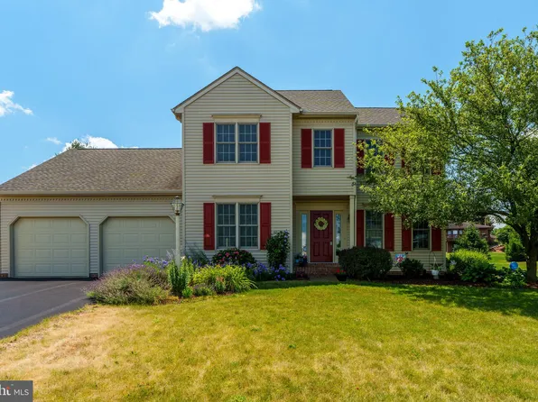 1764 Herman Dr, York, PA 17408