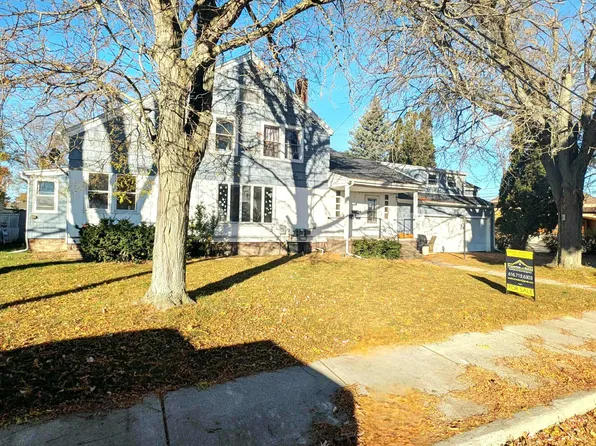 421 Prospect Ave, Alma, MI 48801
