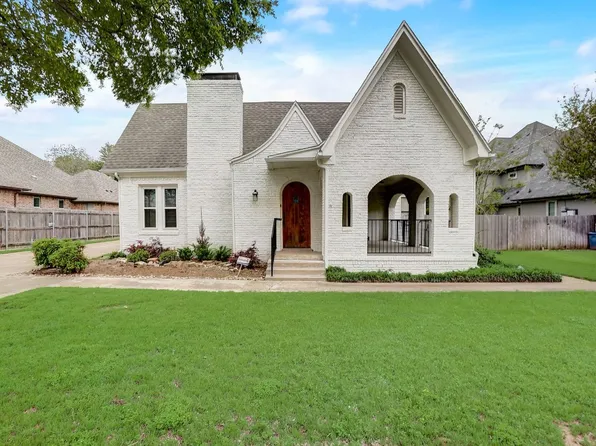 2010 Norwood Ln, Arlington, TX 76013