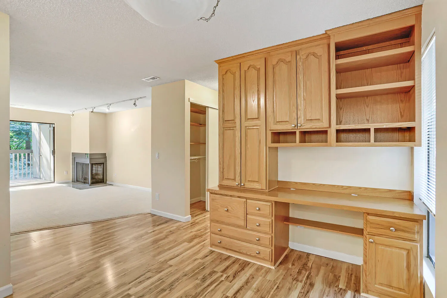 1 bed, 662 sqft, $1,895 — Photo 2