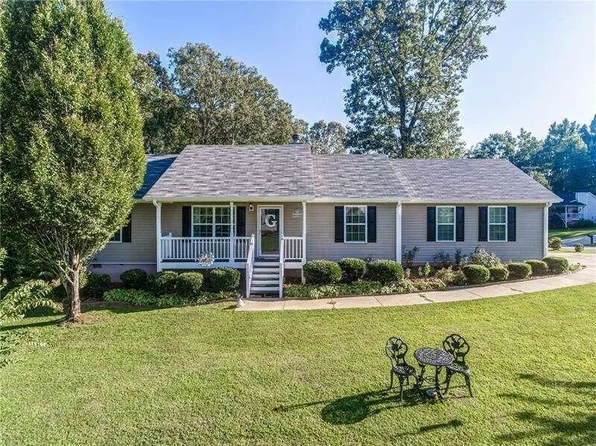 229 Majesty Dr, Rockmart, GA 30153