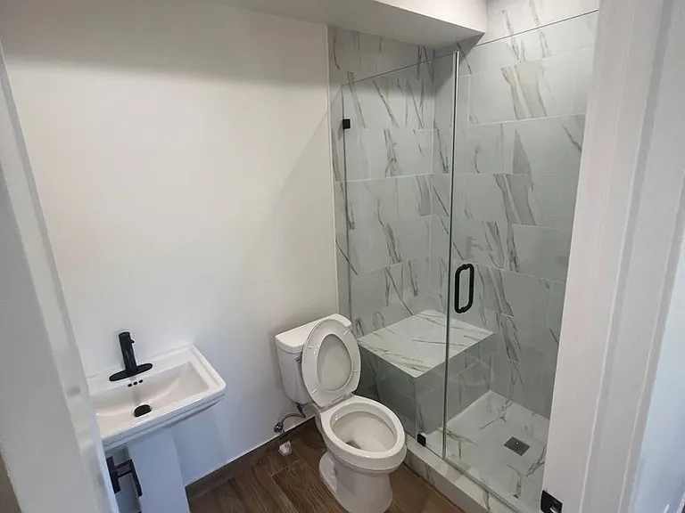 6903 Fulton Ave — Photo 12