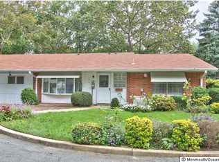 172A Sterling Ct, Lakewood, NJ 08701