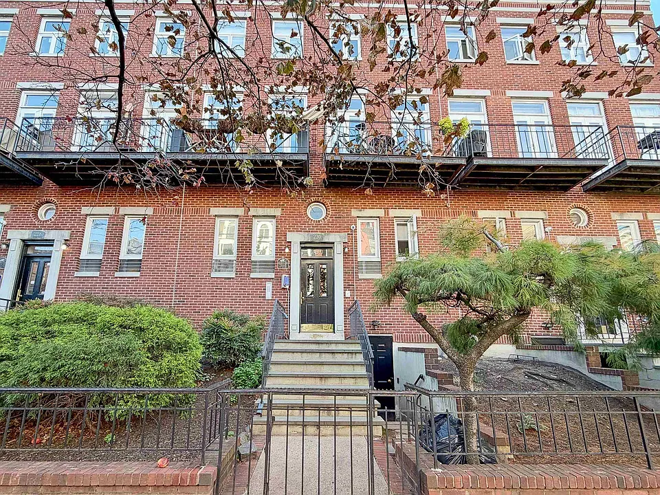 230 Monroe St #2RS