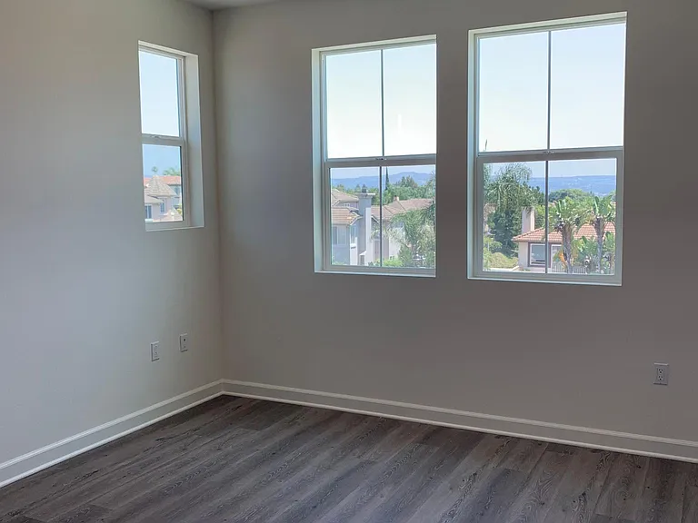 4351 Canyon Coral Ln — Photo 7