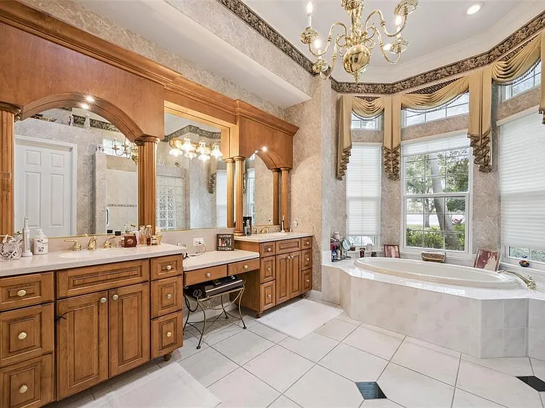8742 Southern Breeze Dr — Photo 41