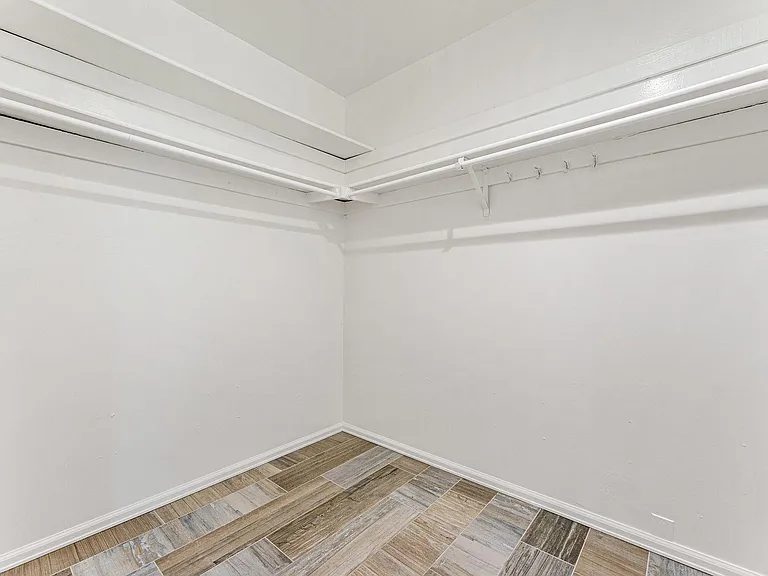 805 E 7th Ave #1 — Photo 17