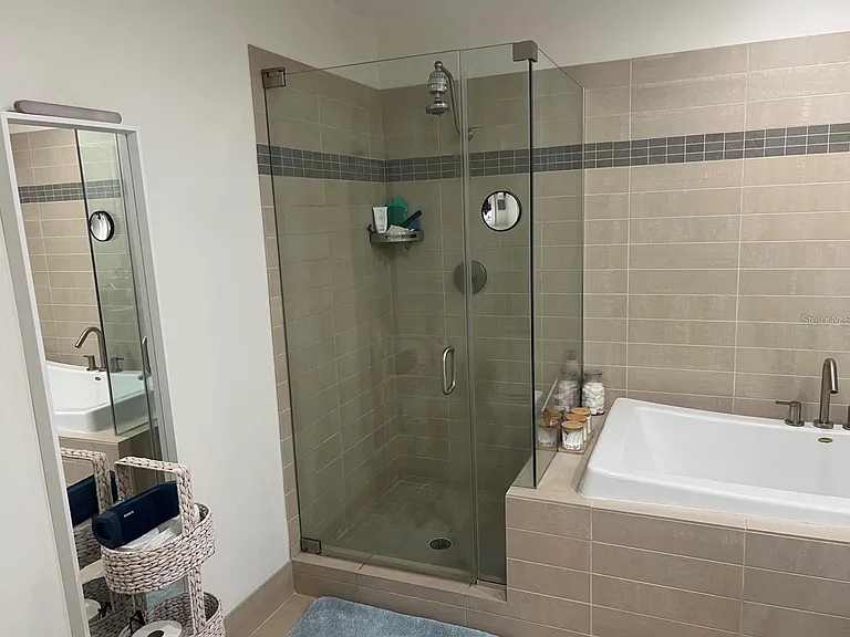 145 2nd Ave S #614 — Photo 11
