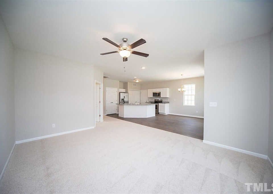2nd image of 118 Shamrock Ct