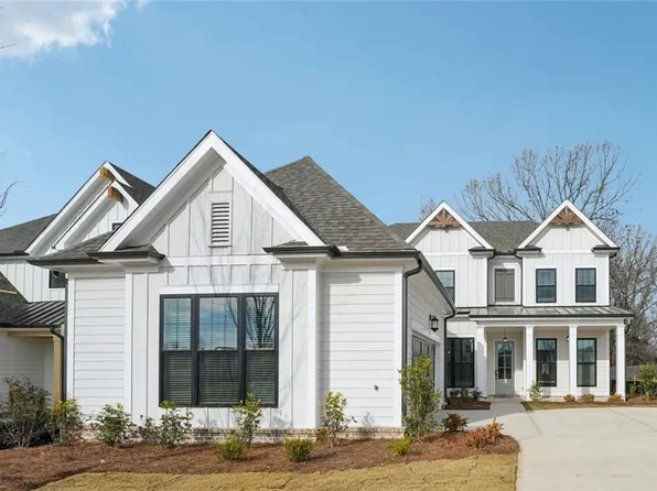 572 Sawnee Village Blvd, Cumming, GA 30040