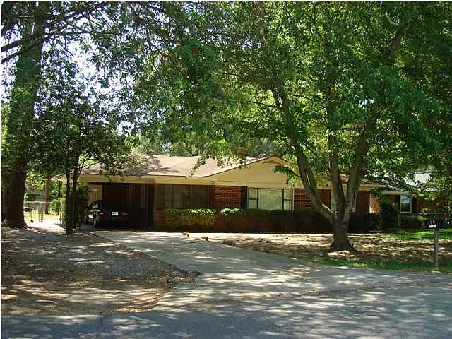 2nd image of 2535 Cherokee Dr
