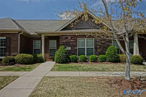 551 W Mossyleaf Dr Photo 1
