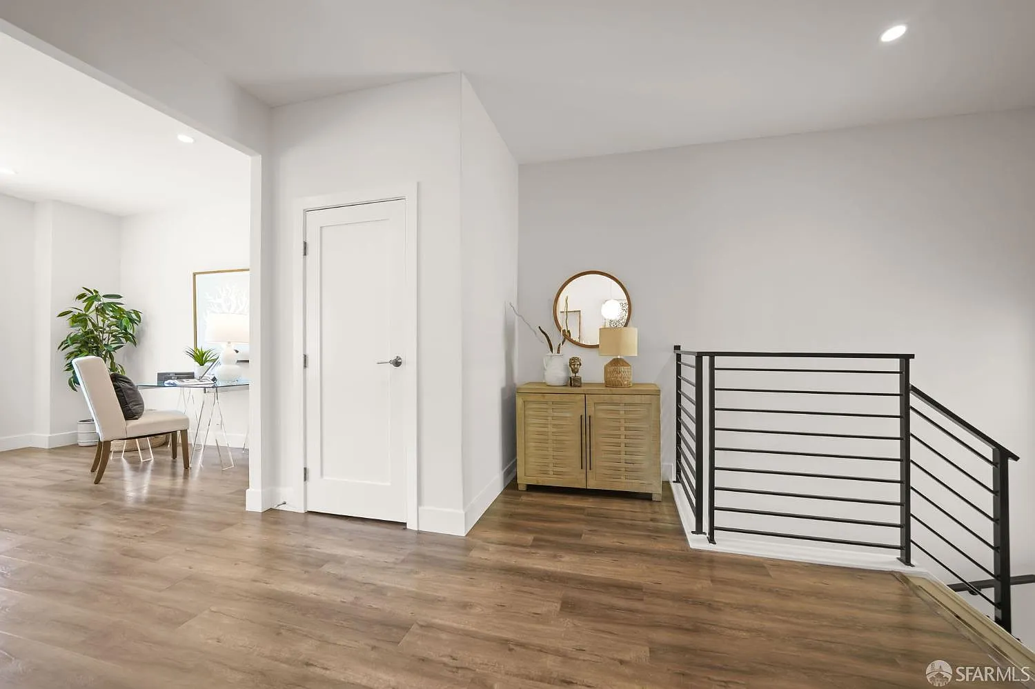 1030 Oak St - Photo 12