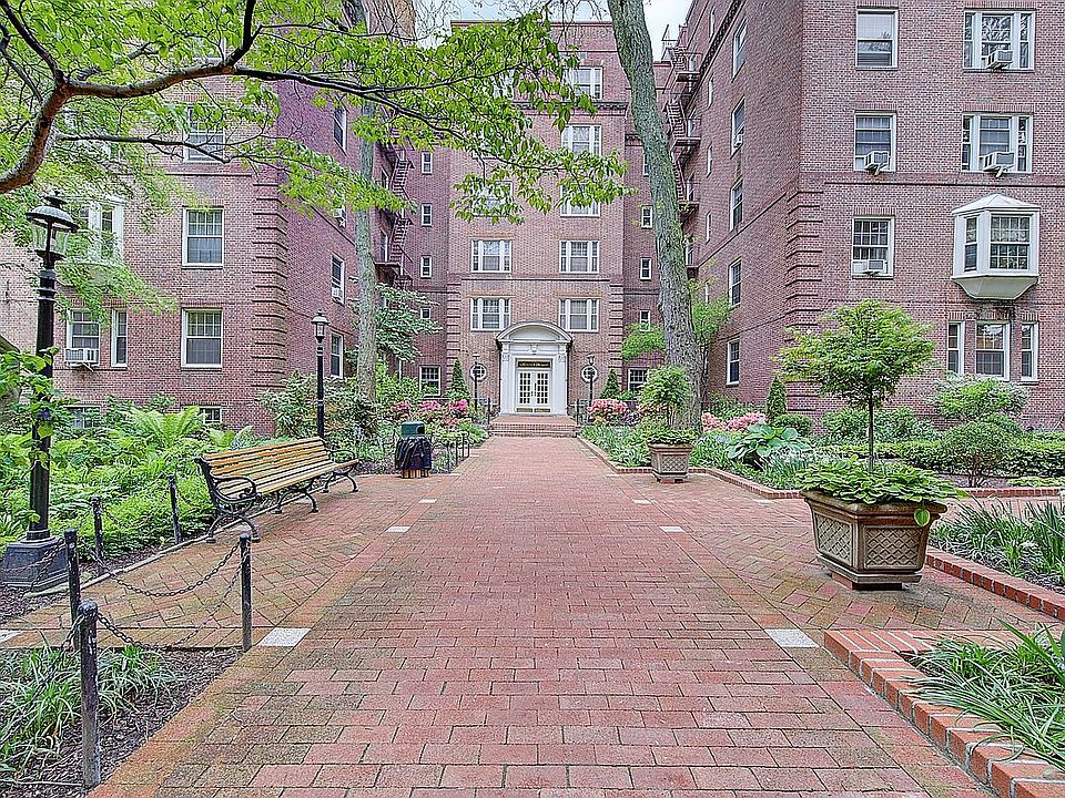 1st image of 117-01 Park Ln S #B2a