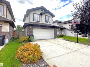 3756 13th St NW, Edmonton, AB T6T 0E5