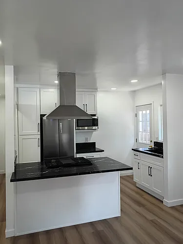 1082 Lewis Ave #A Photo 1