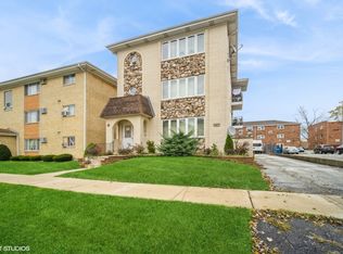 10607 Parkside Ave, Chicago Ridge, IL 60415