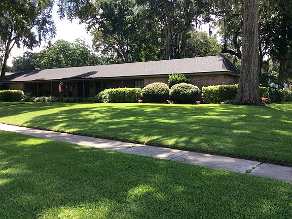 Side Corner Lot of Wexford 