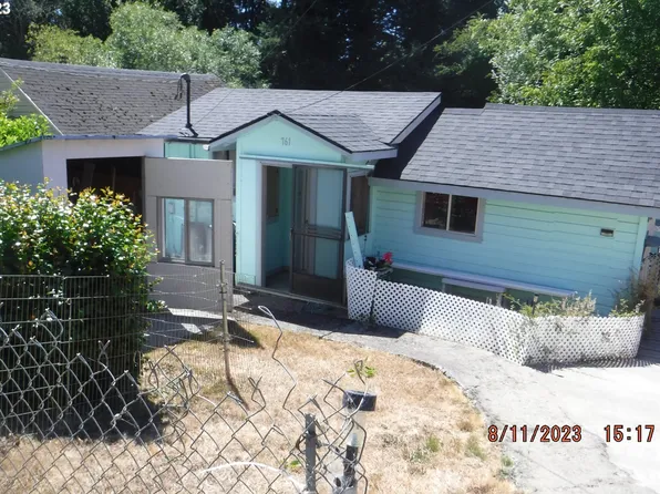 761 N Adams St, Coquille, OR 97423
