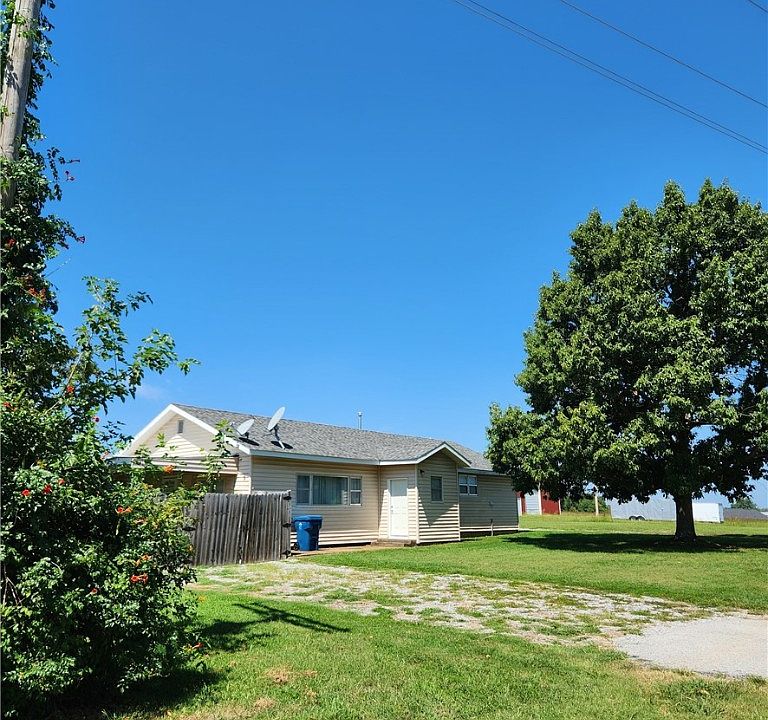 2098 W Highway 12, Gentry, AR 72734 Zillow