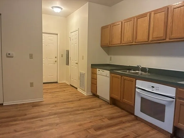 104 E Walworth Ave — Photo 5