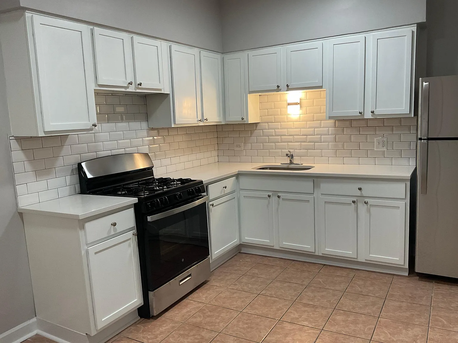 2 bed, $1,450 — Photo 2