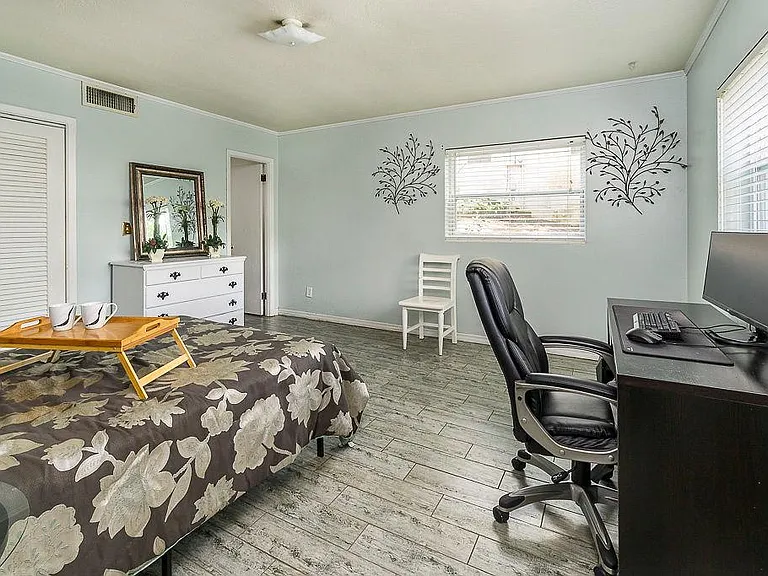 11 S University Cir — Photo 25