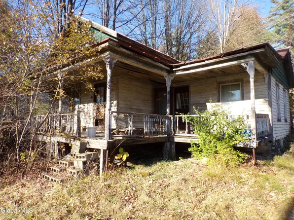 737 Route 29, Rock City Falls, NY 12863
