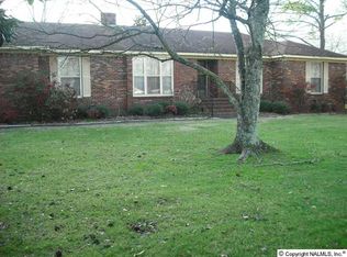 1003 Debbie St, Boaz, AL 35956