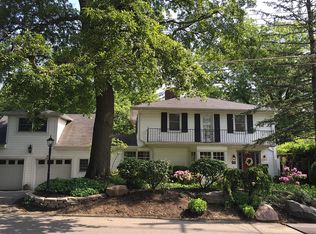 2474 Grandin Rd, Cincinnati, OH 45208