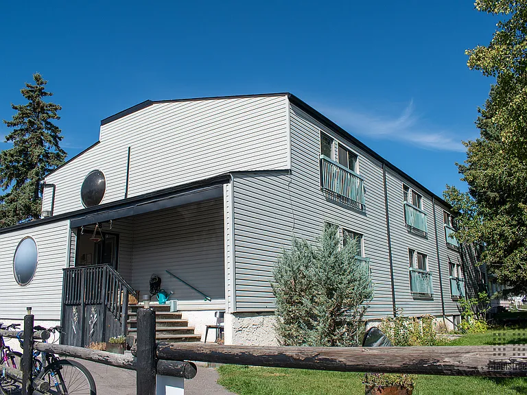 205 Ross Ave — Photo 11