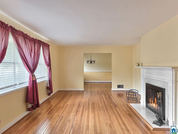 4th image of 904 N Martinwood Dr