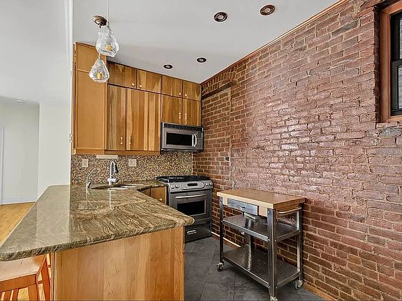 4th image of 344 W 49th St APT 2A