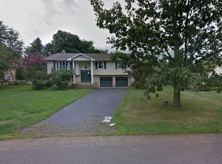 16 Ramon Blvd, Freehold, NJ 07728