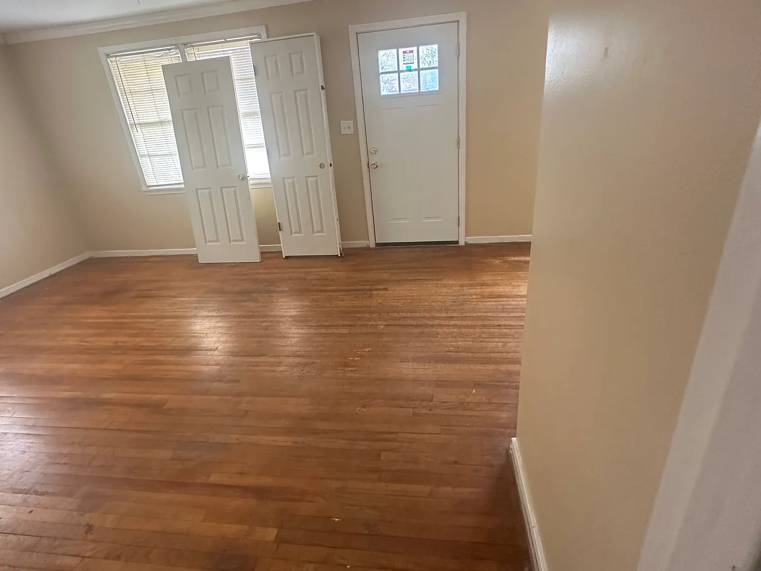 3 bed, 1092 sqft, $1,000 — Photo 4
