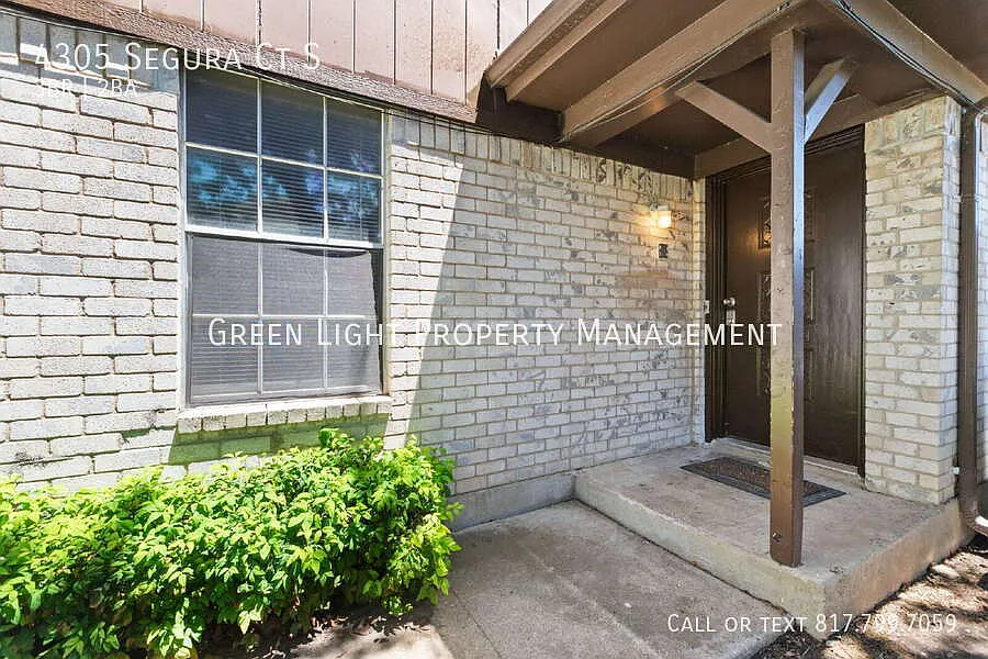 Beautiful duplex unit in Ft. Worth with 3 bd — Photo 3