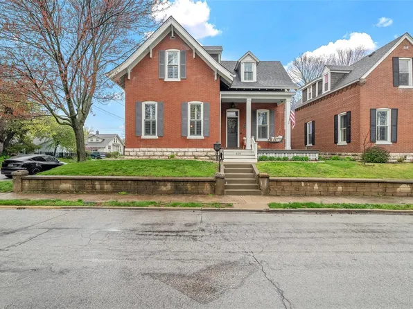 628 Washington St, Saint Charles, MO 63301