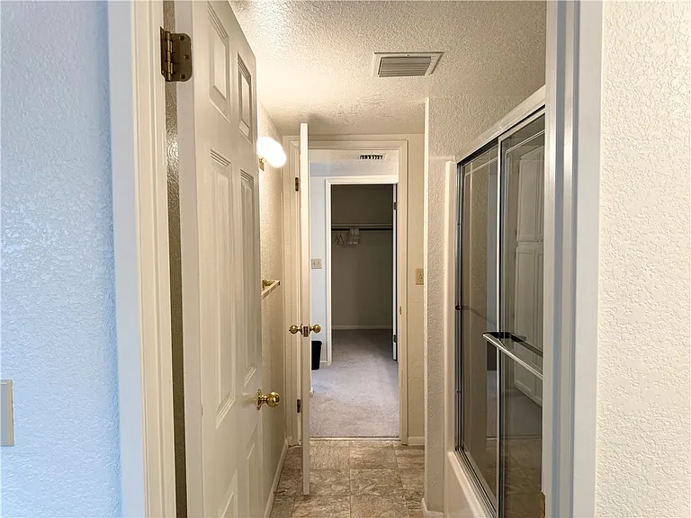 1800 Clubhouse Dr #K90 — Photo 22