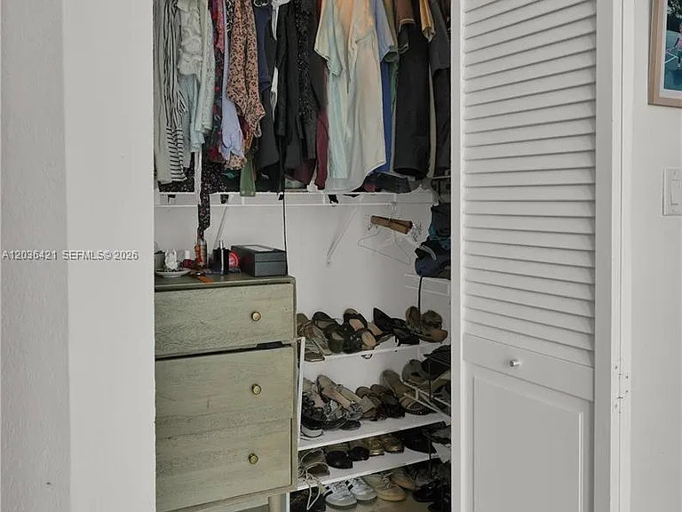 500 NE 29th St #901 — Photo 9
