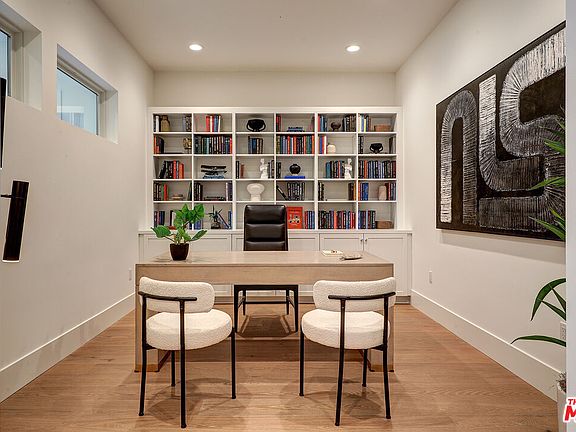 5th image of 4241 Woodcliff Rd