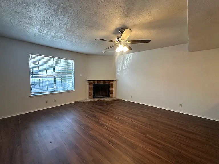 716 W Mulberry St #20 — Photo 7
