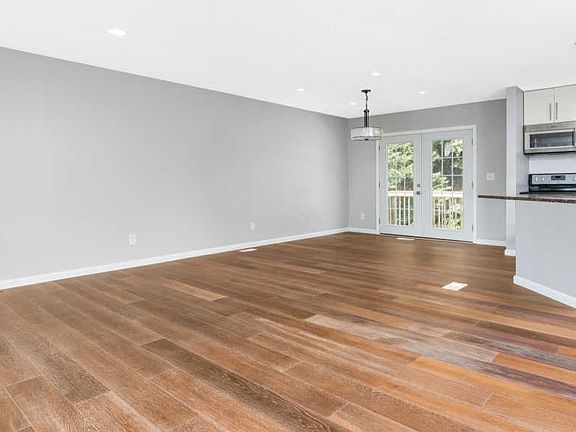 2nd image of 7612 Bush Ave