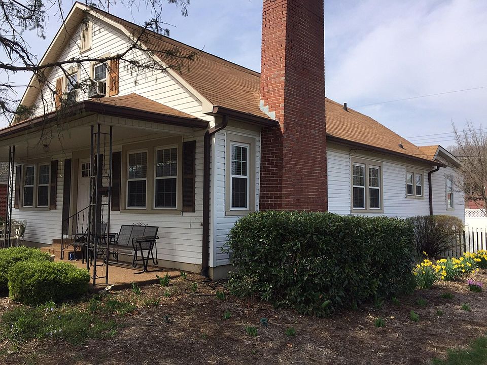 1st image of 2375 Magnolia Ave