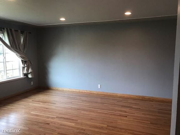 3rd image of 1504 Cajon Ct