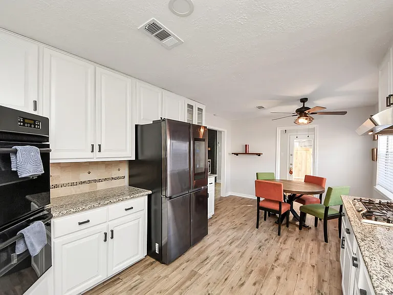 15715 Creekhaven Dr — Photo 5