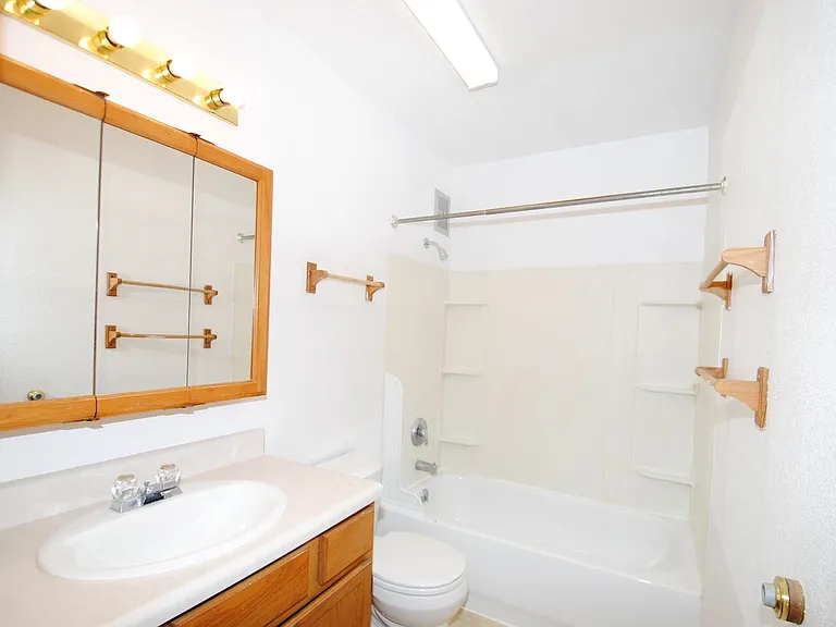 79-3 Slater Dr W — Photo 10
