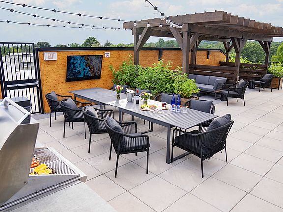 The Alice Roofdeck