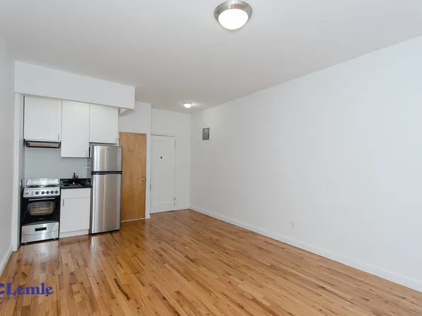 204 East 84th Street image 1 of 12