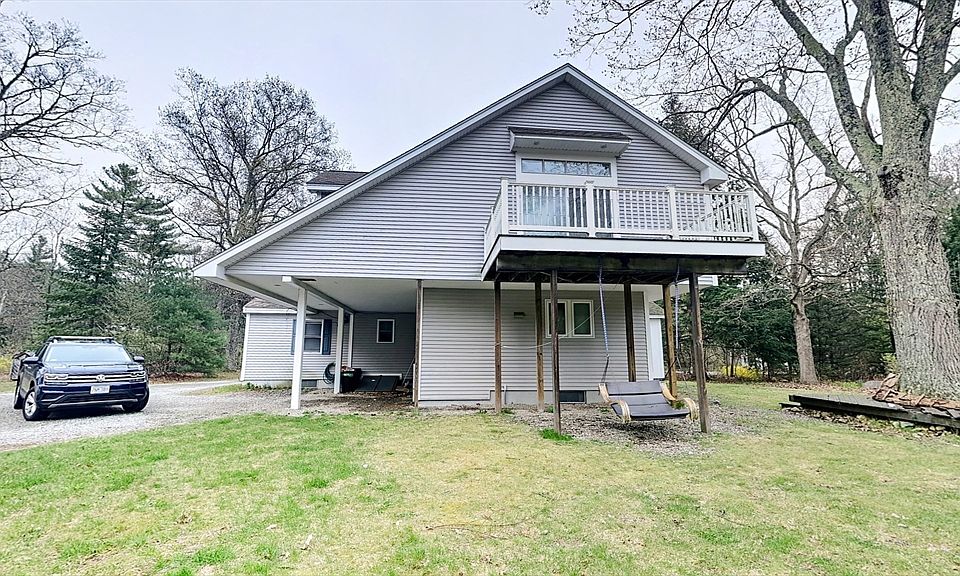 1st image of 32 Acton Rd