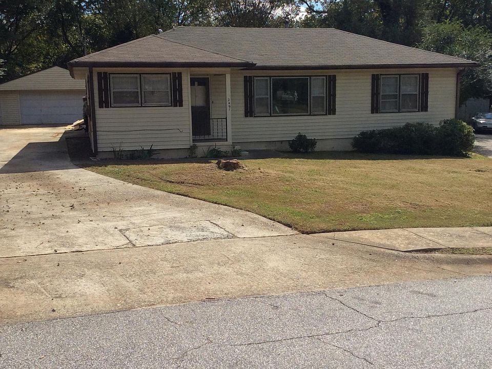 house/garage